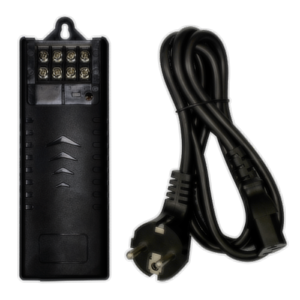 Fuente de alimentación conmutada Salida DC 12 V 5 A 4 salidas por terminales +/- Protección por fus.